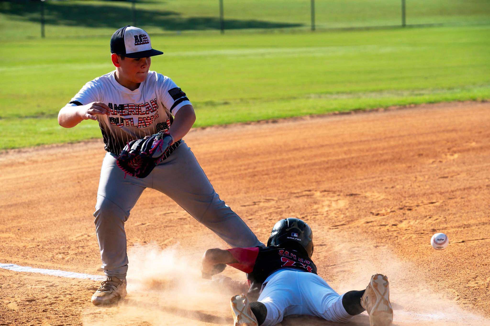 455167455_1472131353675389_758860667722073596_n - custom softball gear by Slugger Athletics