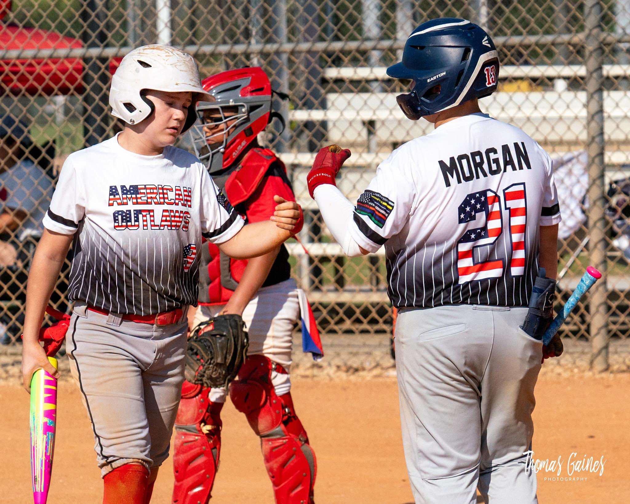 455635129_1549588292324525_1591157103506782135_n - custom softball gear by Slugger Athletics